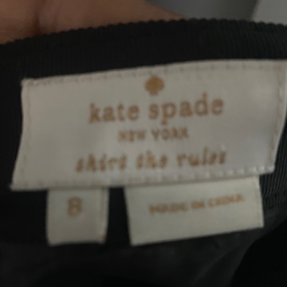 Kate Spade  size 8 Black skirt - Picture 3 of 3